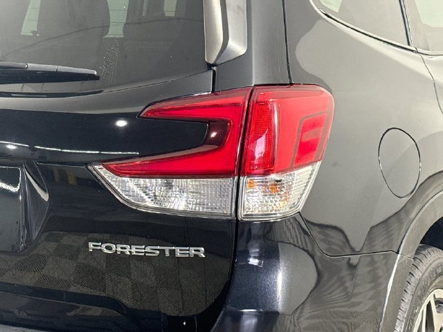 Used 2022 Subaru Forester Premium AWD/4WD image 33