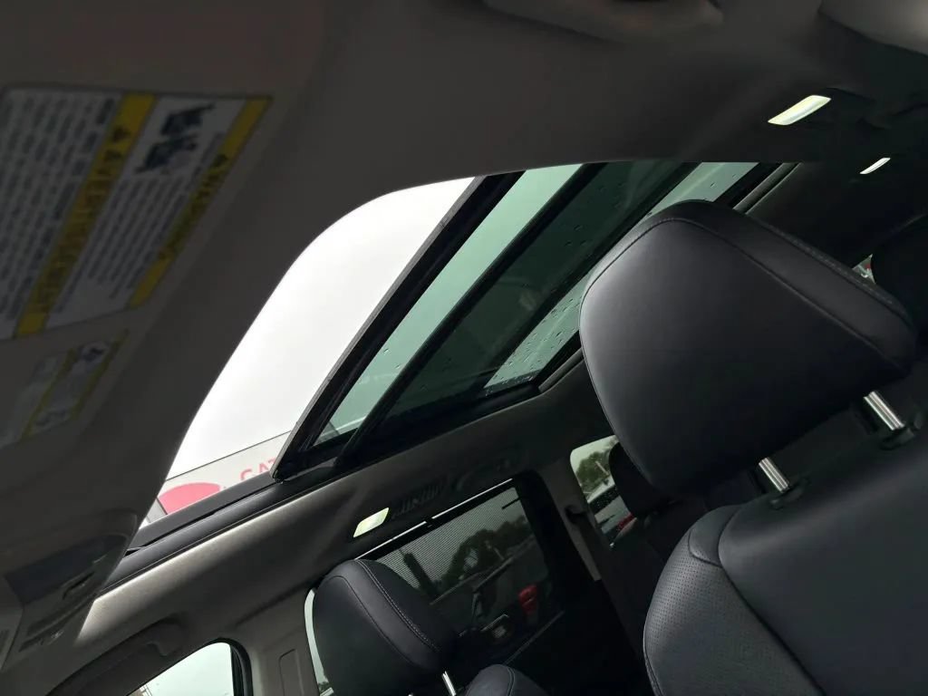 Used 2020 Subaru Ascent Limited AWD/4WD image 24