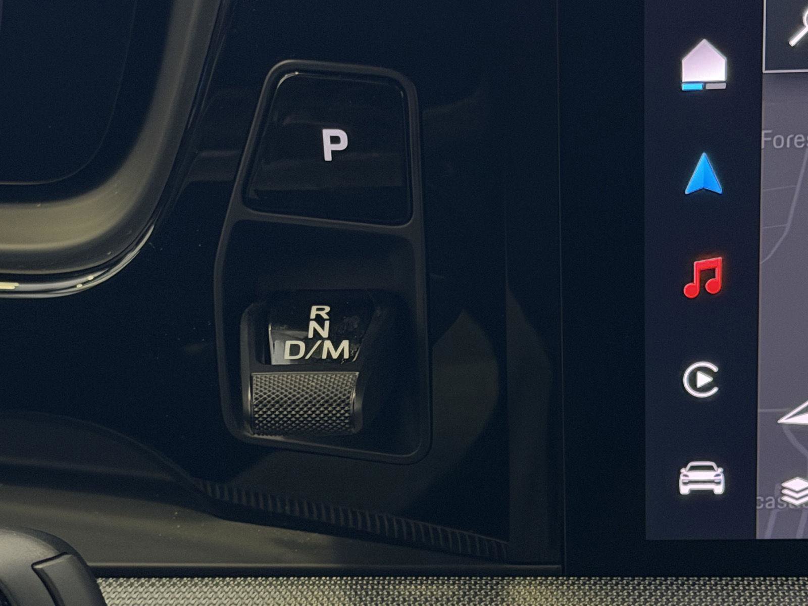 Certified 2025 Porsche Cayenne E-Hybrid image 19