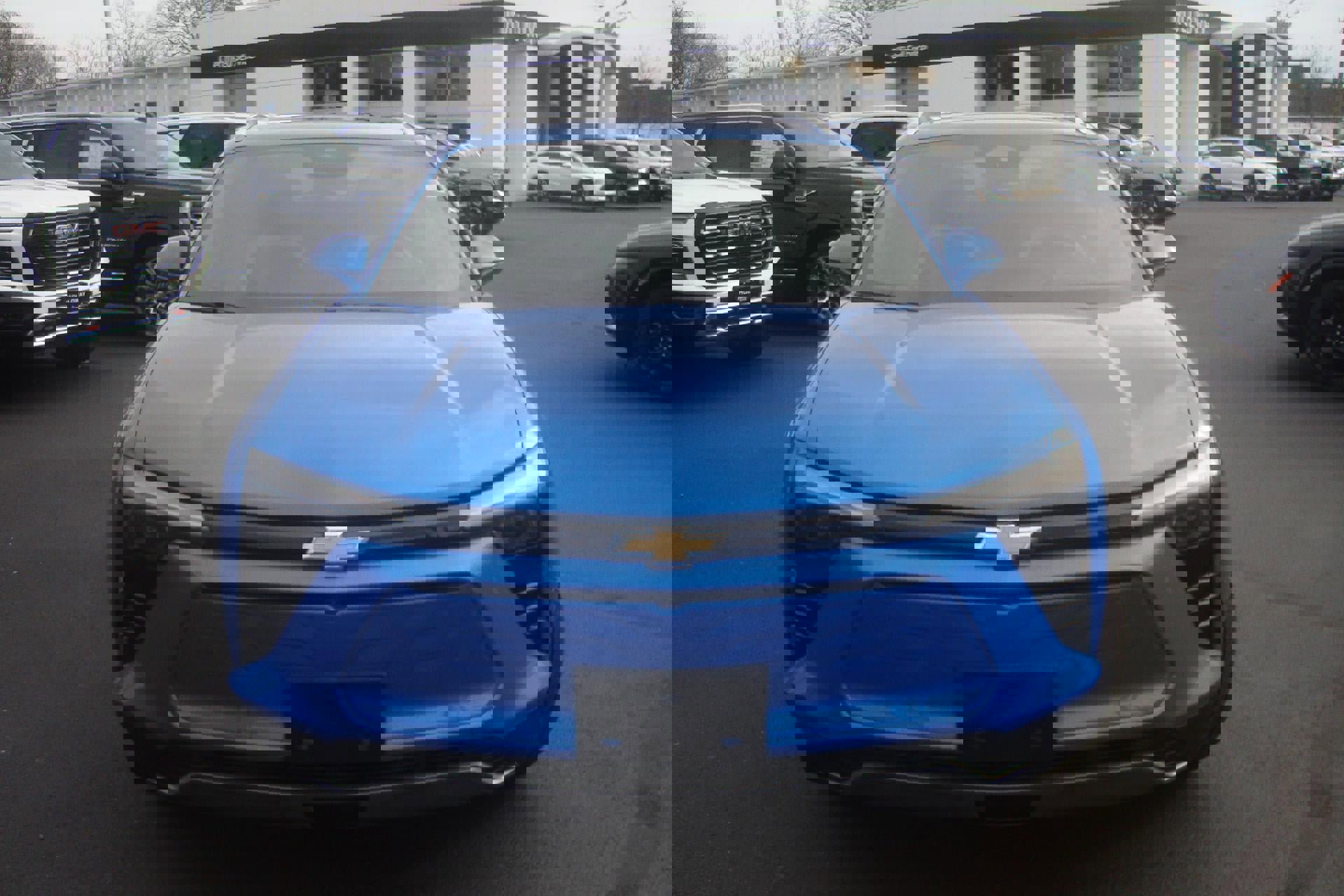 Used 2024 Chevrolet Blazer EV LT image 2