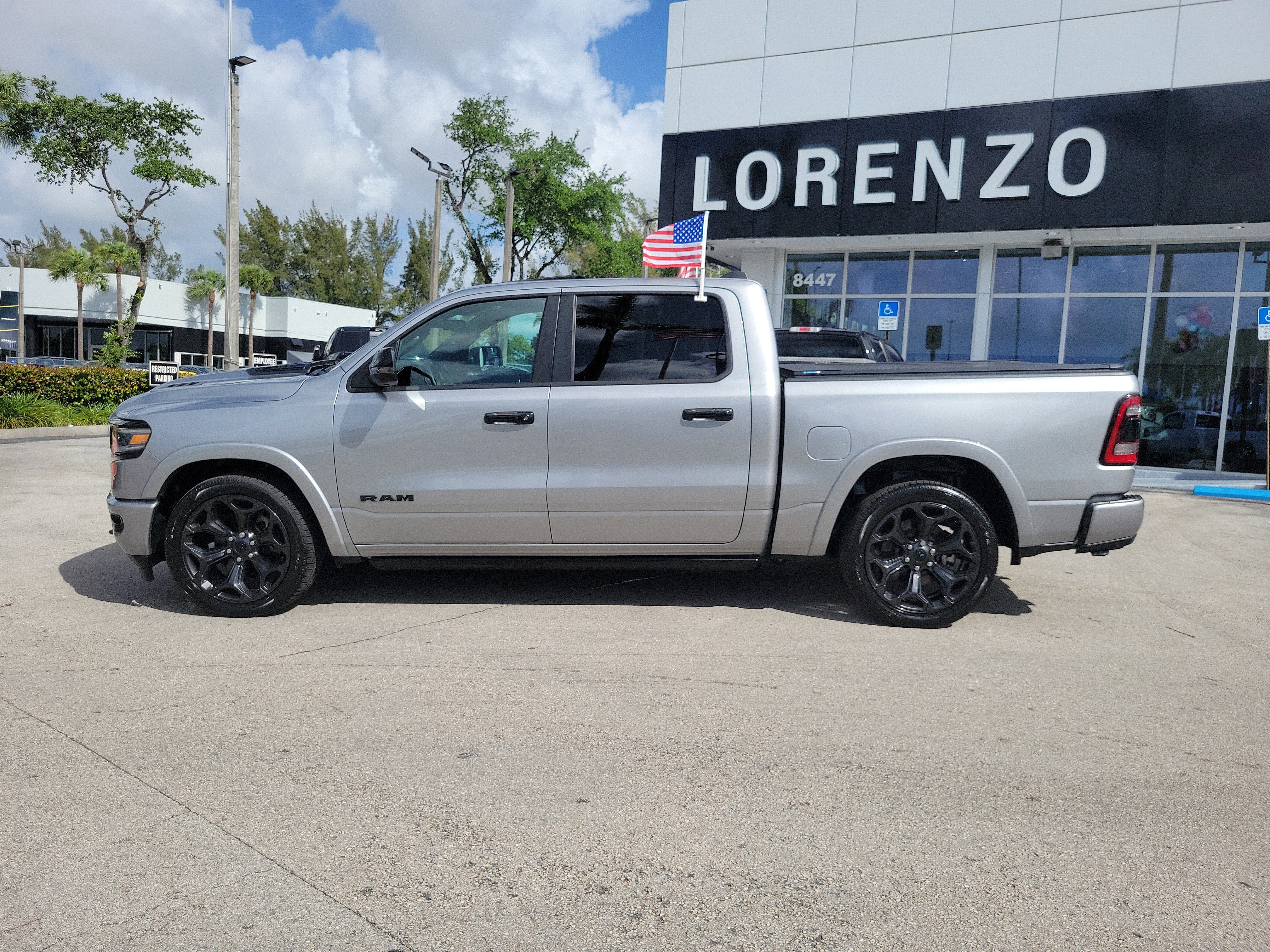 Used 2024 RAM 1500 Limited AWD/4WD image 8