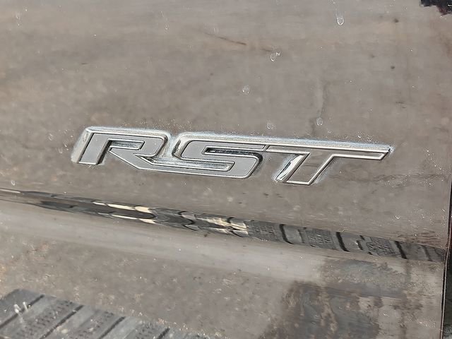 Used 2023 Chevrolet Silverado 1500 RST w/ Redline Edition image 8
