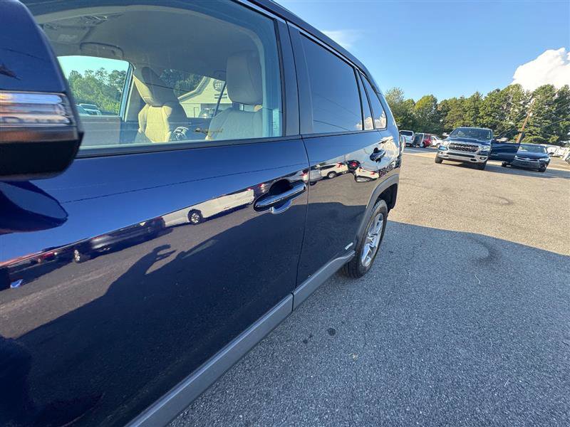 Used 2022 Toyota RAV4 XLE image 13