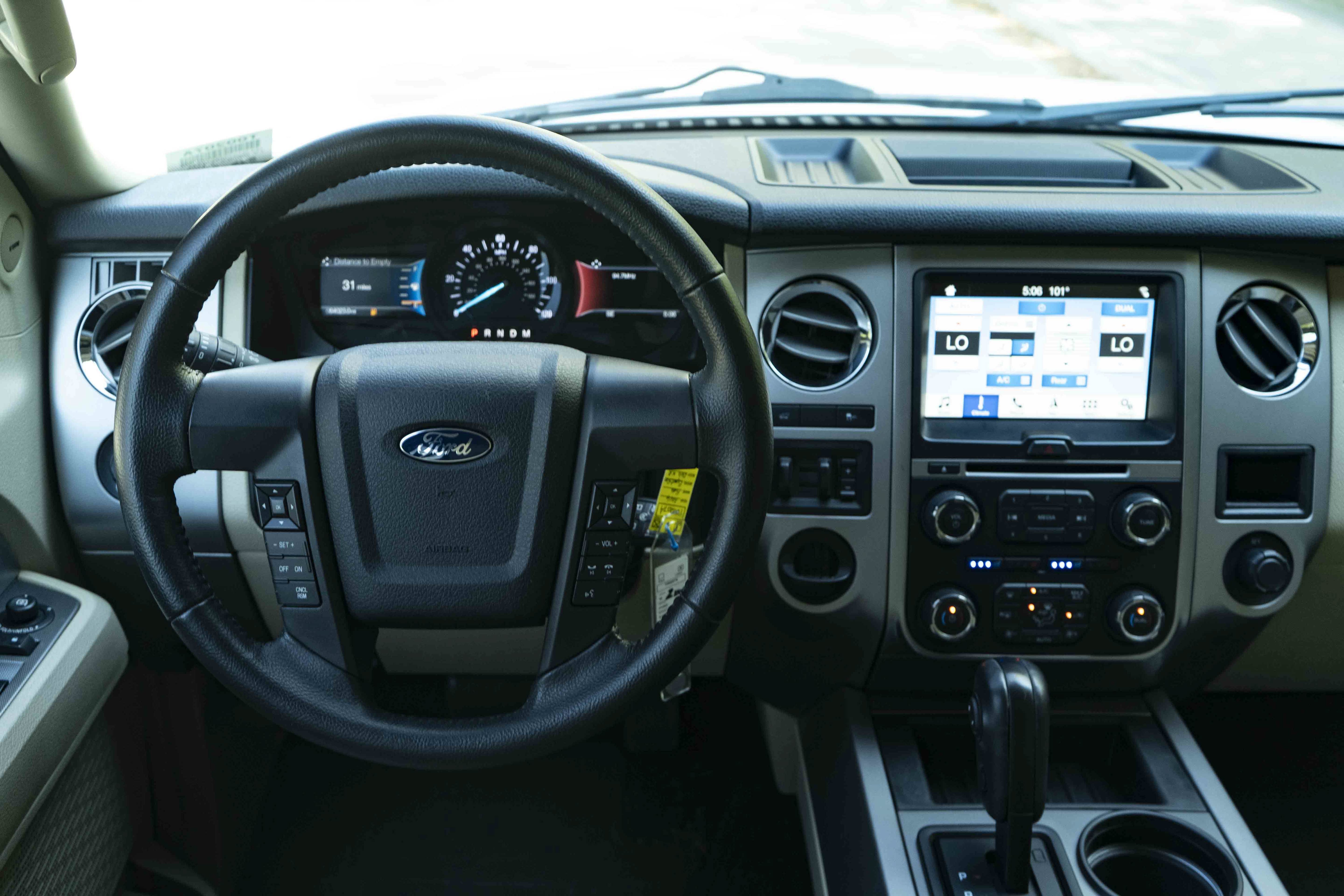 Used 2016 Ford Expedition EL XLT w/ Equipment Group 202A RWD image 20