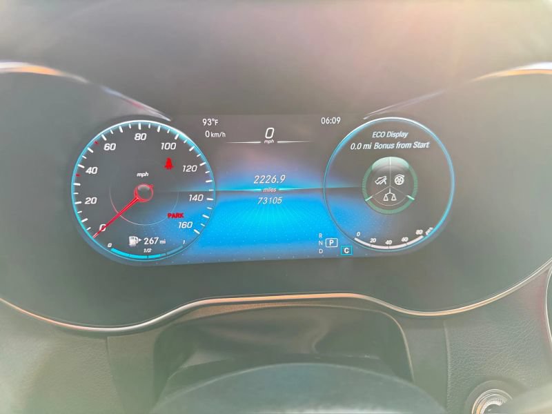 Used 2020 Mercedes-Benz GLC 300 4MATIC Coupe image 22