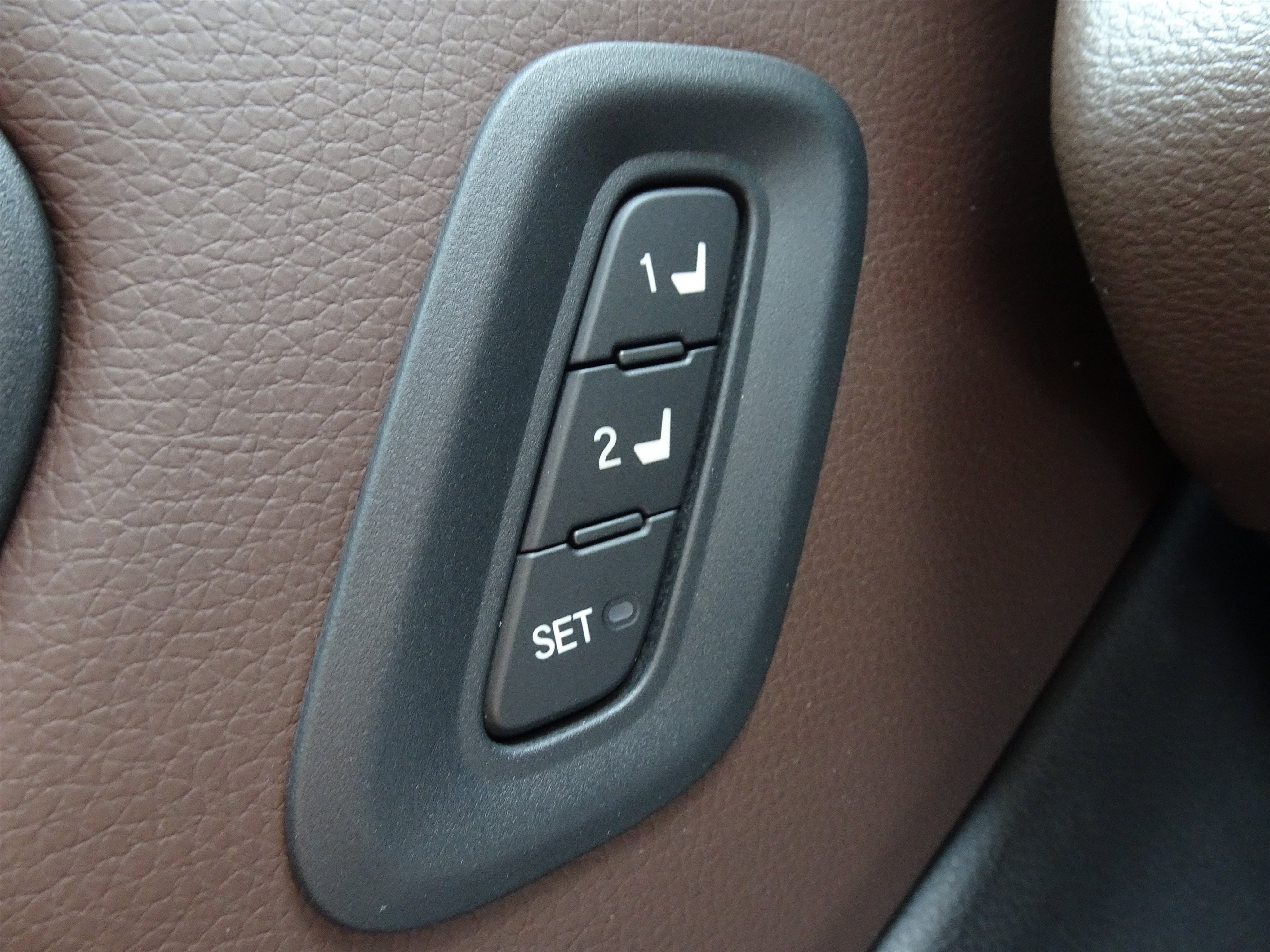 Used 2025 Honda Pilot Elite image 26