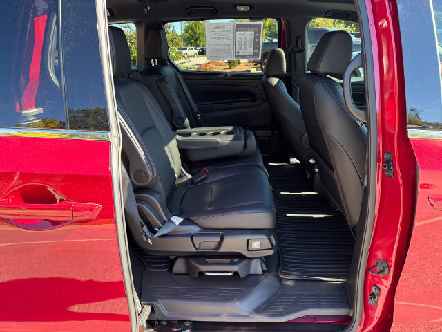 Used 2025 Honda Odyssey Sport-L image 14