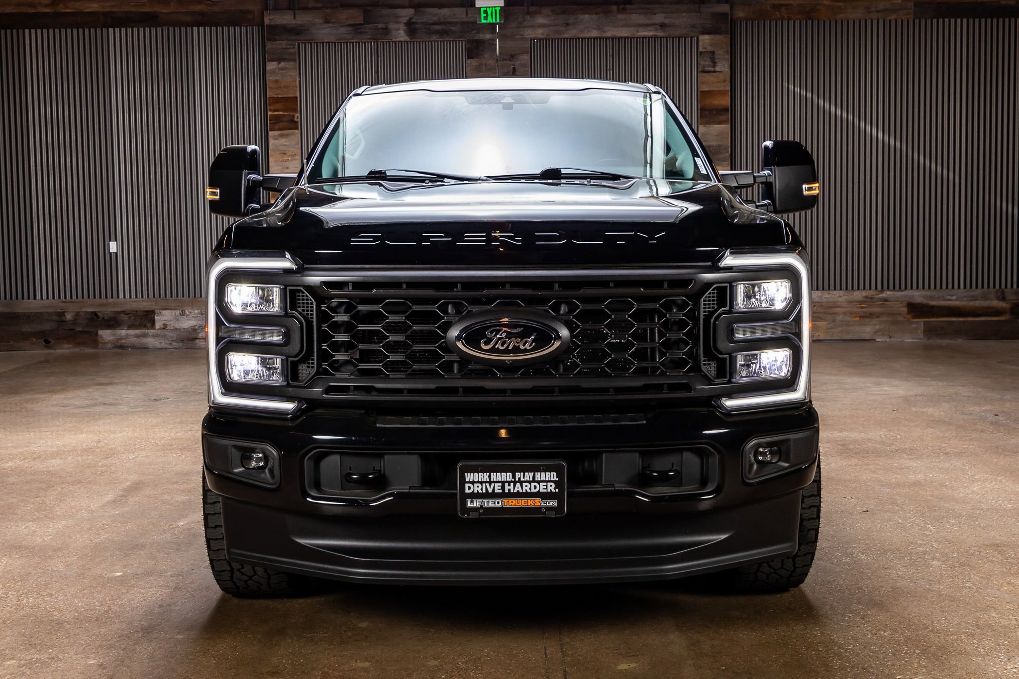 Used 2023 Ford F250 Lariat w/ Sport Appearance Package image 2