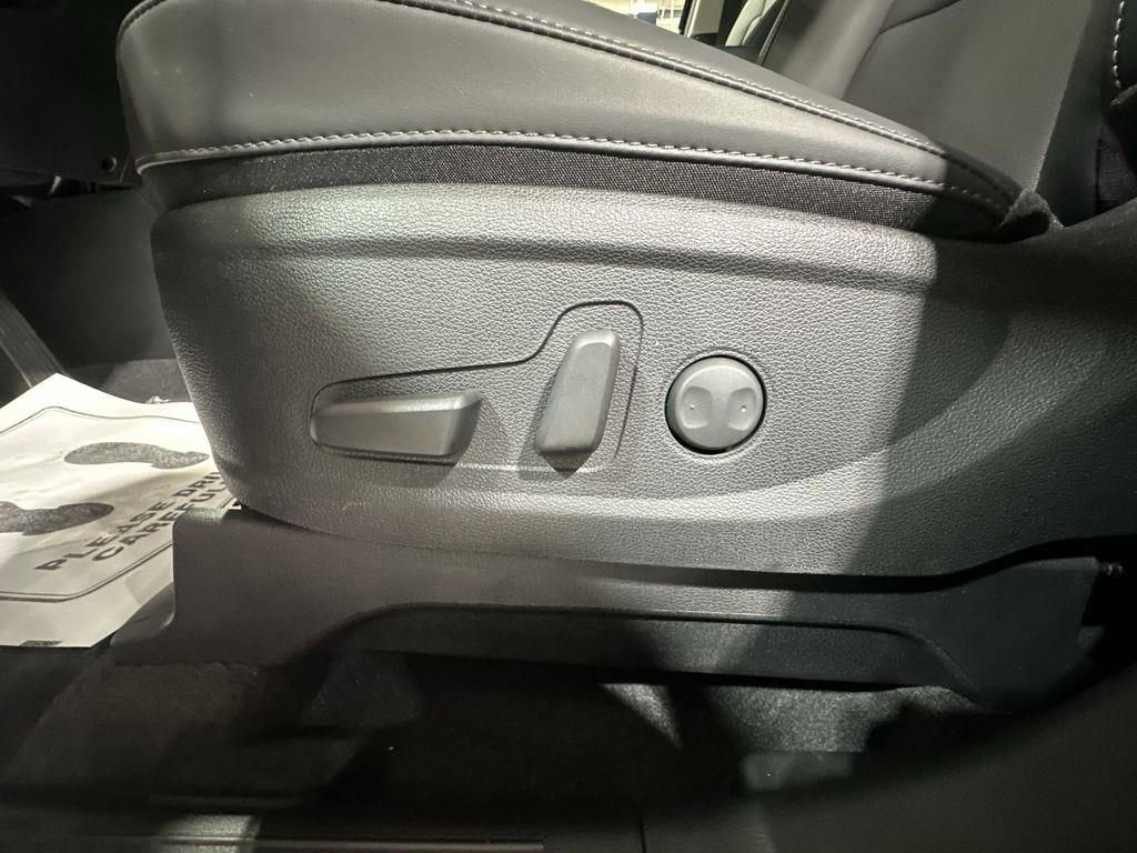 New 2025 Kia Telluride S image 11
