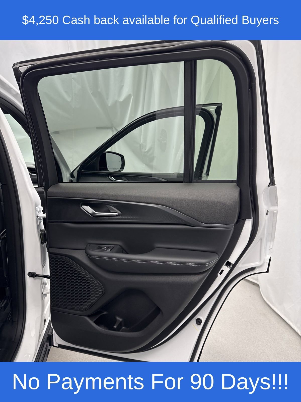 New 2025 Jeep Grand Cherokee Altitude image 35