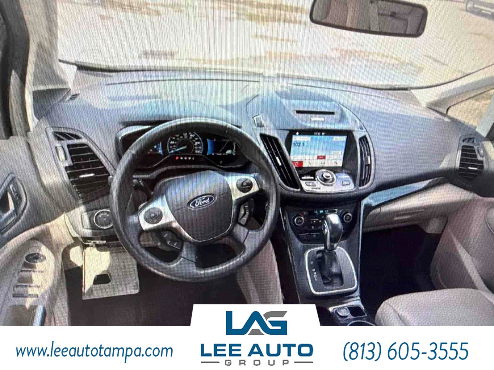 Used 2017 Ford C-MAX Titanium FWD image 4