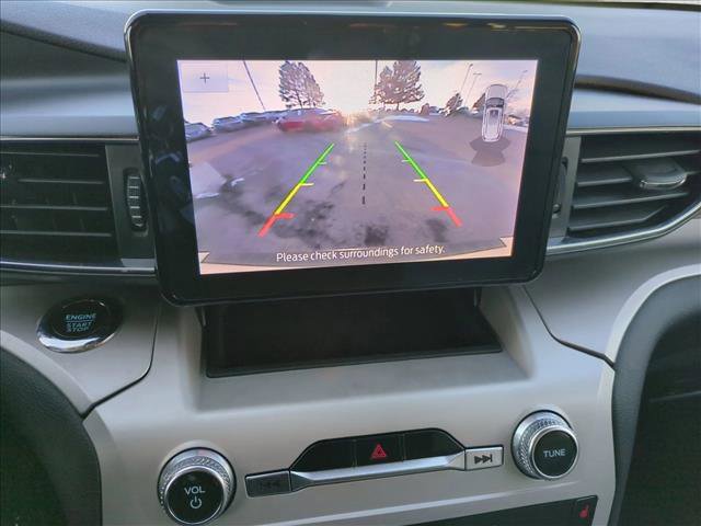 Used 2024 Ford Explorer XLT w/ Equipment Group 202A image 14