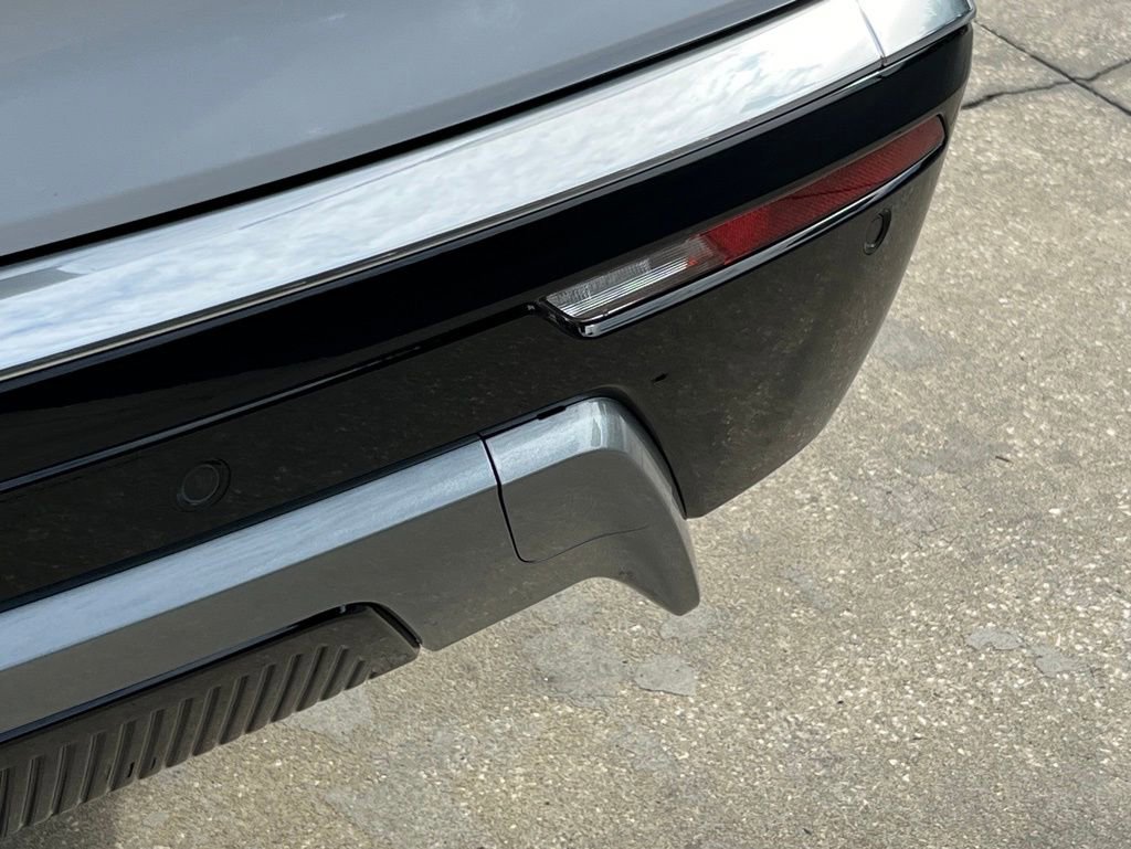 New 2026 Cadillac Vistiq Luxury image 9