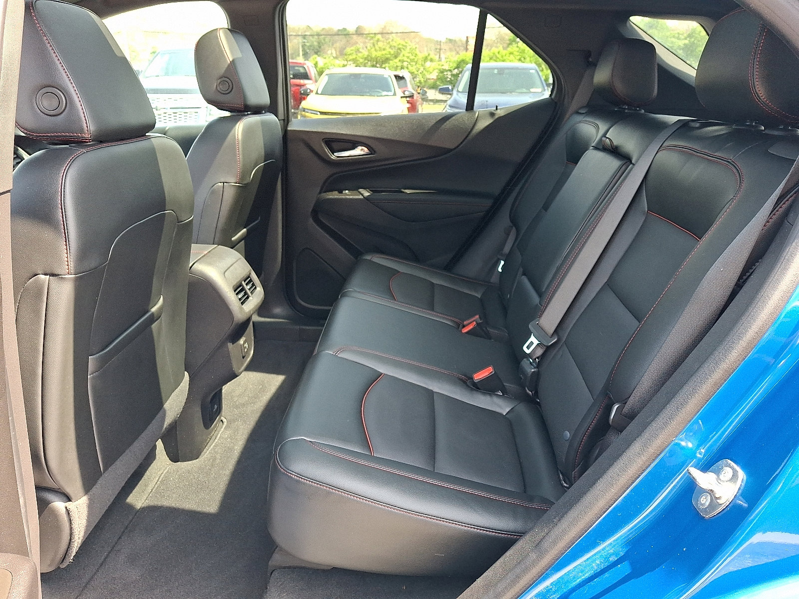 Used 2024 Chevrolet Equinox RS w/ RS Leather Package AWD/4WD image 11