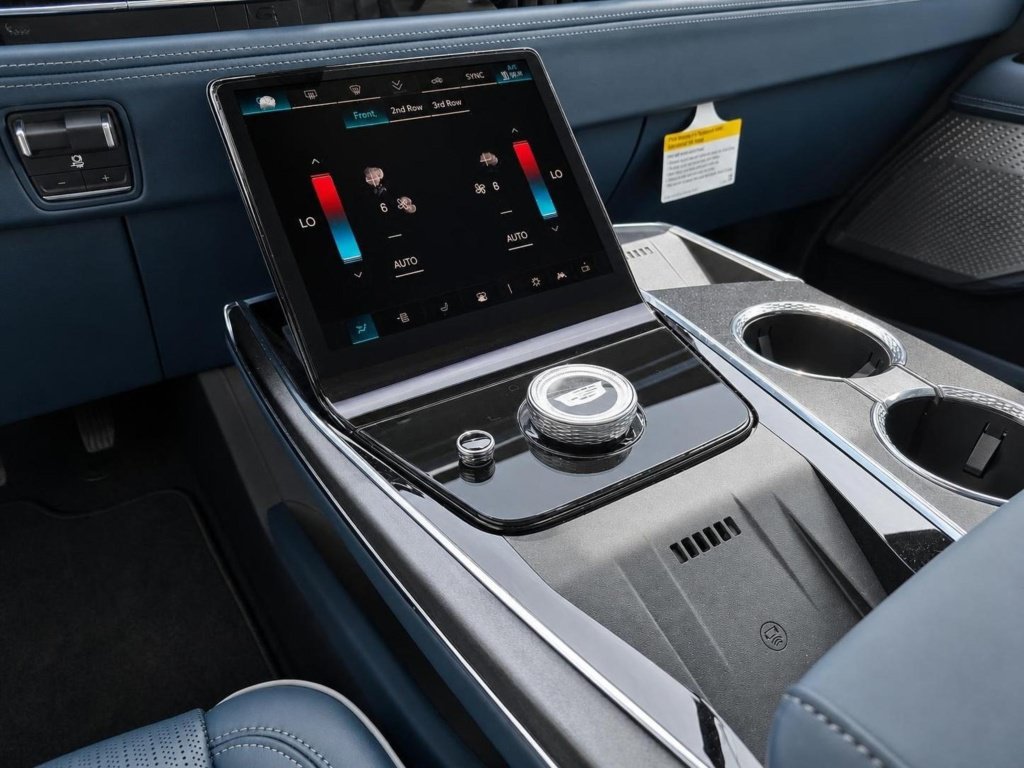 New 2025 Cadillac Escalade IQ Luxury 2 AWD/4WD image 23