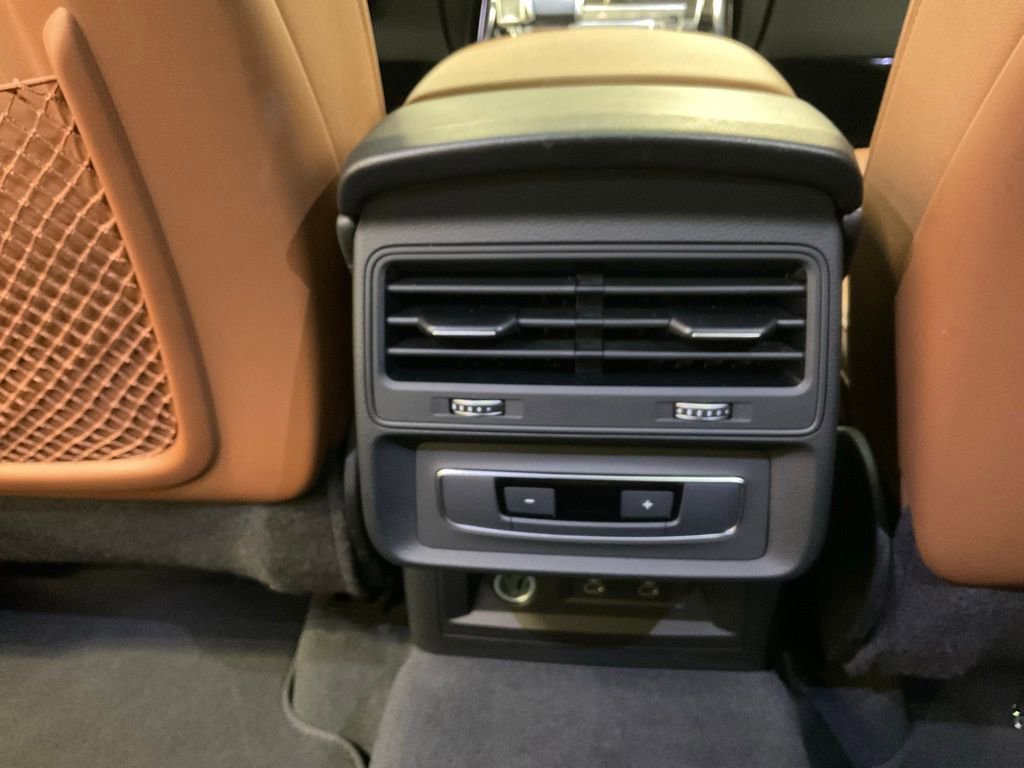 Used 2025 Audi Q7 3.0T Premium Plus image 34