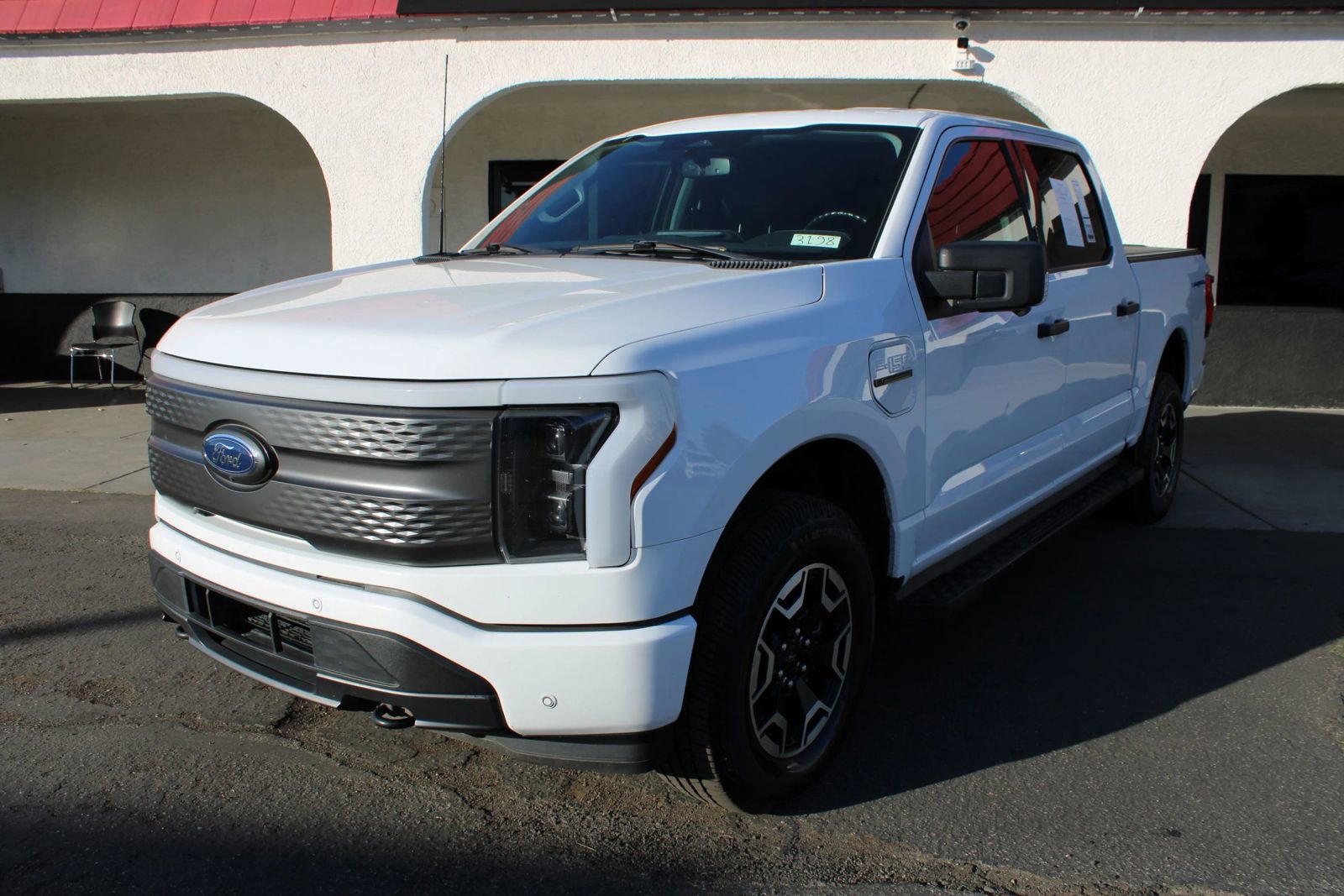 Used 2023 Ford F150 Lightning XLT image 3