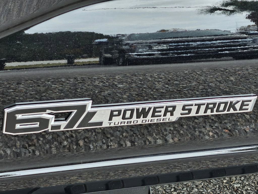 New 2026 Ford F250 Lariat w/ Black Appearance Package image 30