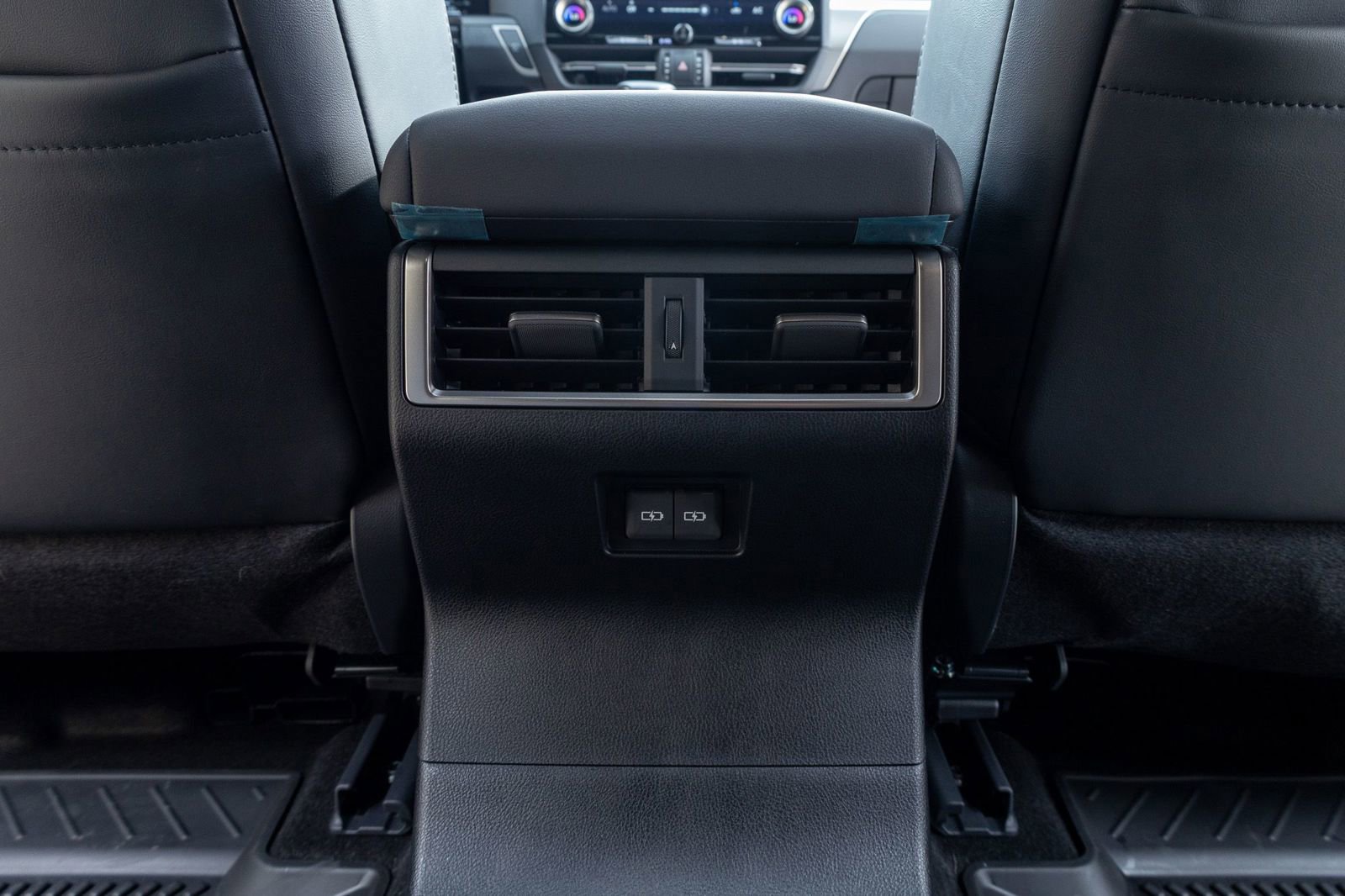 Used 2025 Lexus GX 550 image 32