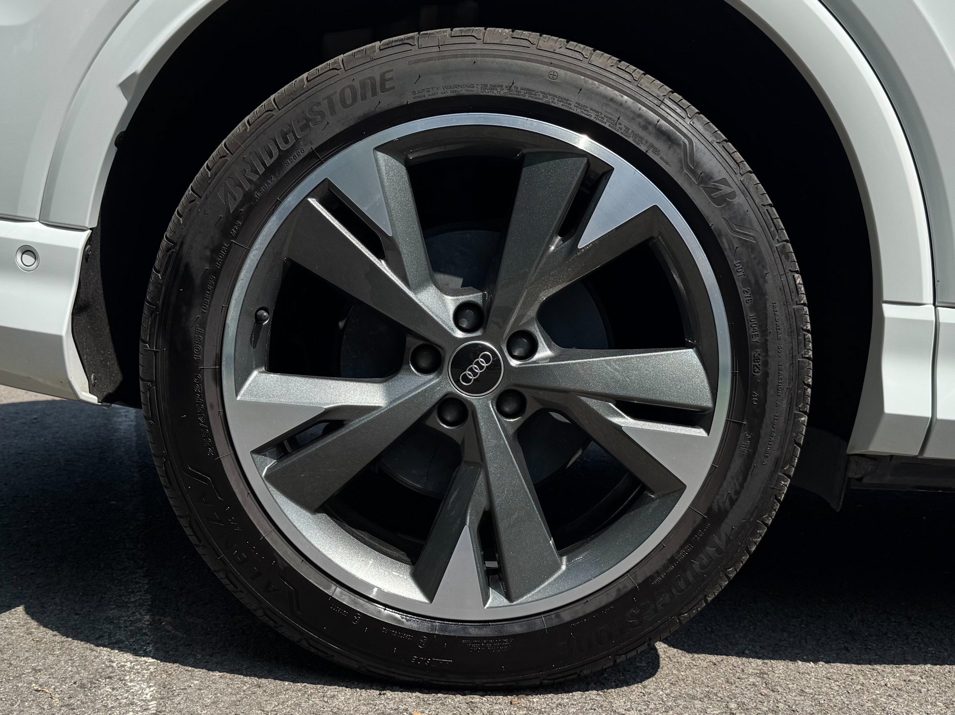 Used 2024 Audi Q4 e-tron Premium Plus AWD/4WD image 50