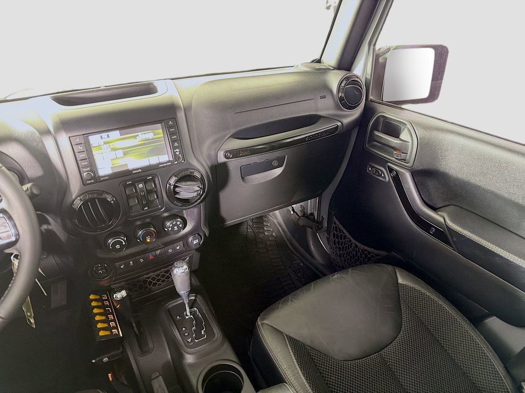 Used 2017 Jeep Wrangler Unlimited Sahara image 23