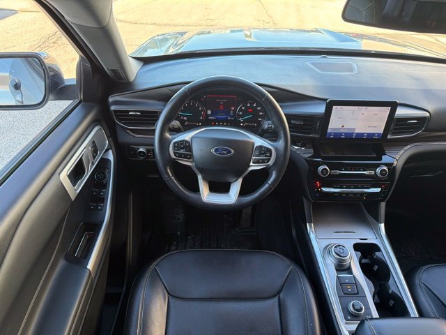 Certified 2023 Ford Explorer Limited w/ Equipment Group 301A AWD/4WD image 17