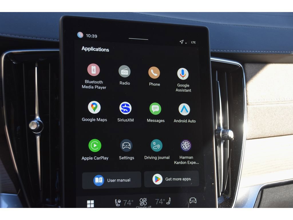 Certified 2026 Volvo XC90 B5 Plus image 22