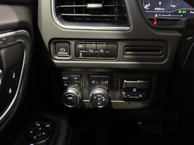 Used 2023 GMC Yukon SLT image 19