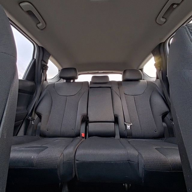 Used 2019 Hyundai Santa Fe SE image 26