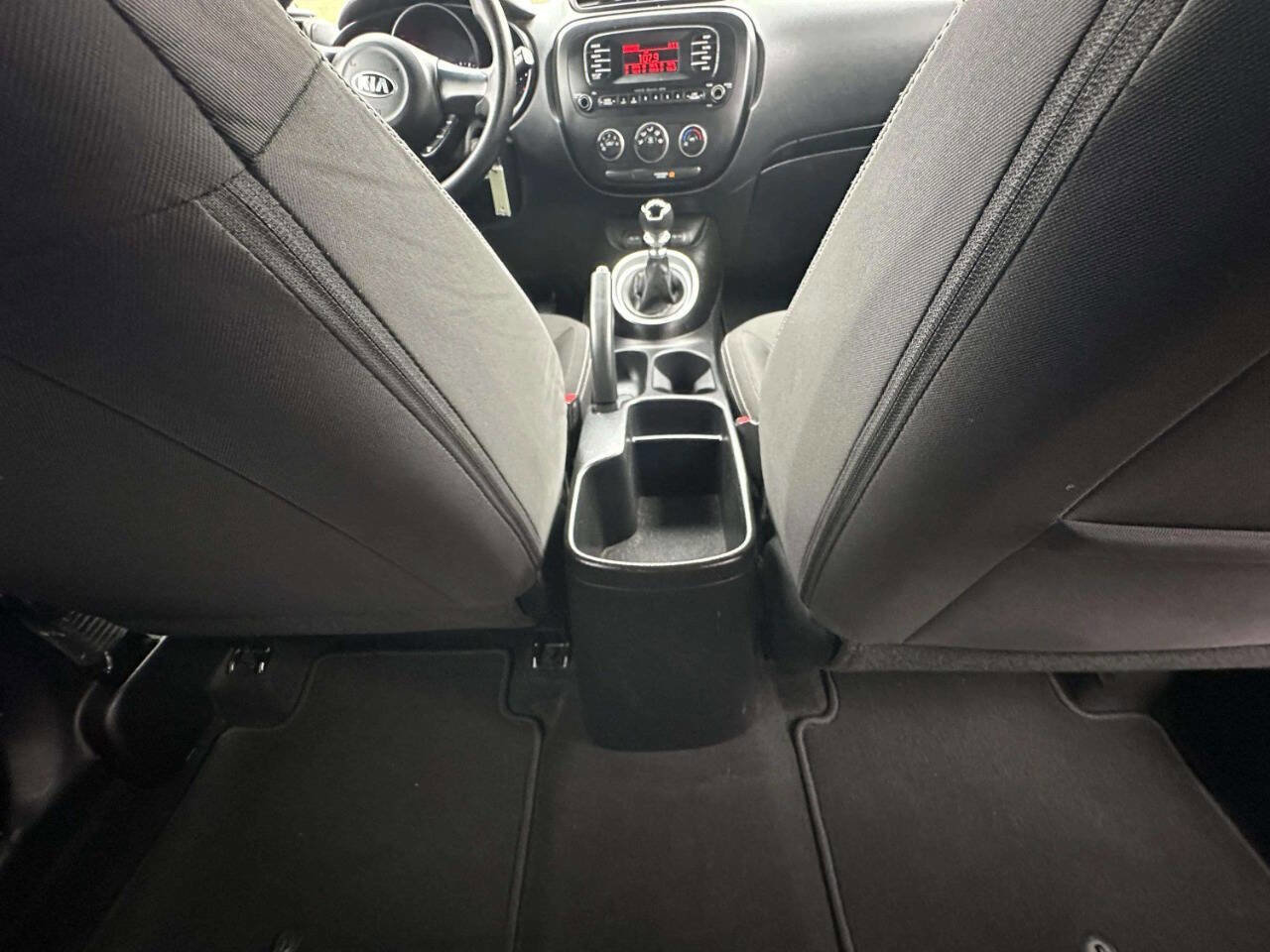 Used 2014 Kia Soul Base 4dr Crossover 6M image 23