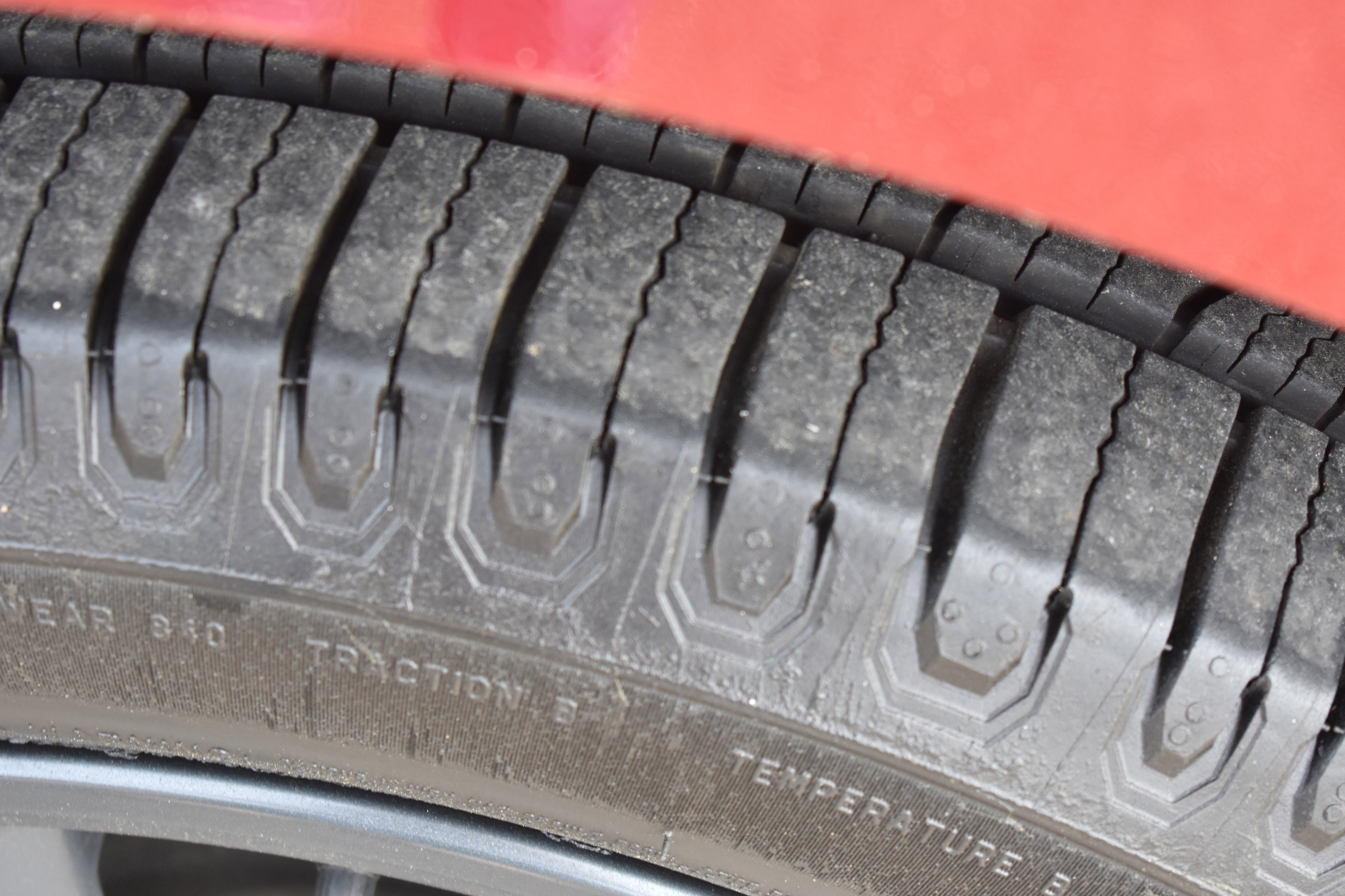 Used 2022 Chevrolet Equinox RS w/ RS Leather Package image 11