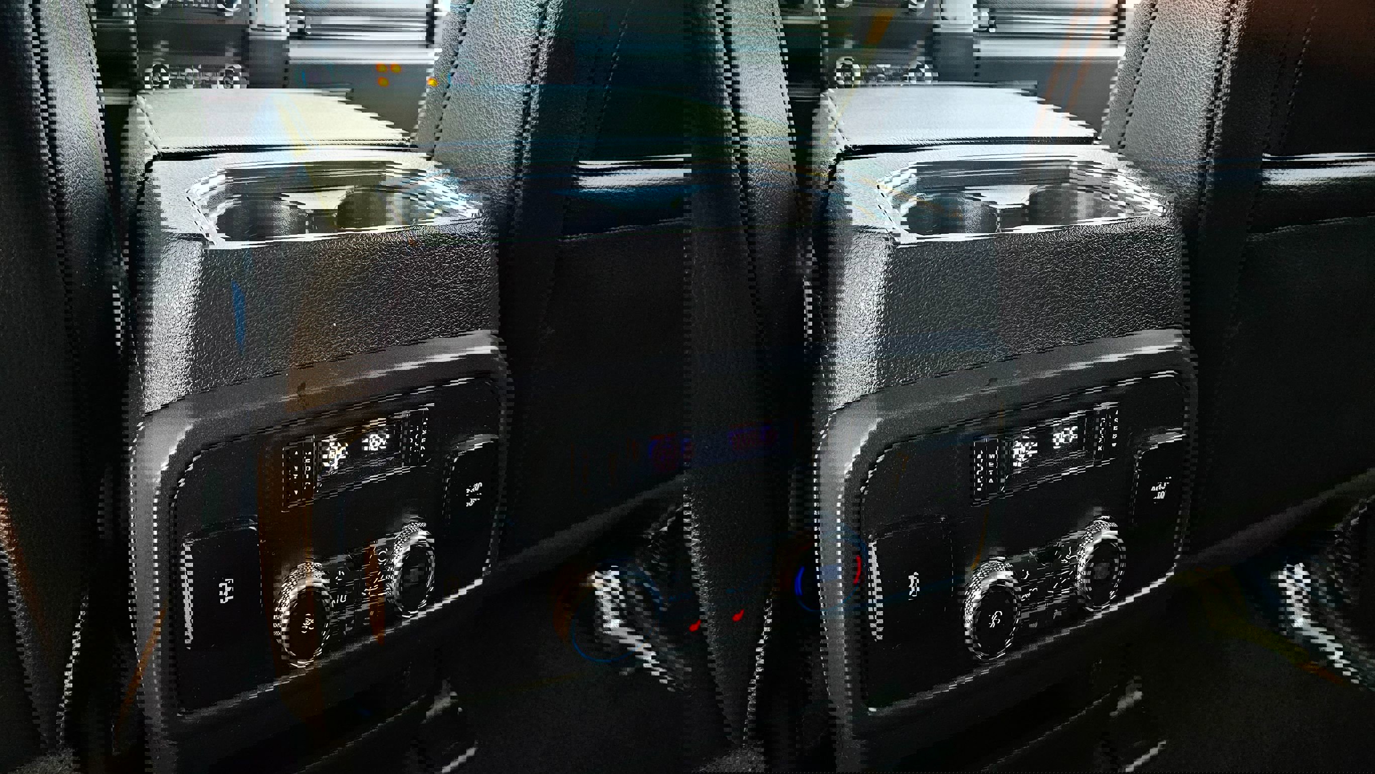 Used 2021 Ford Expedition Limited image 20