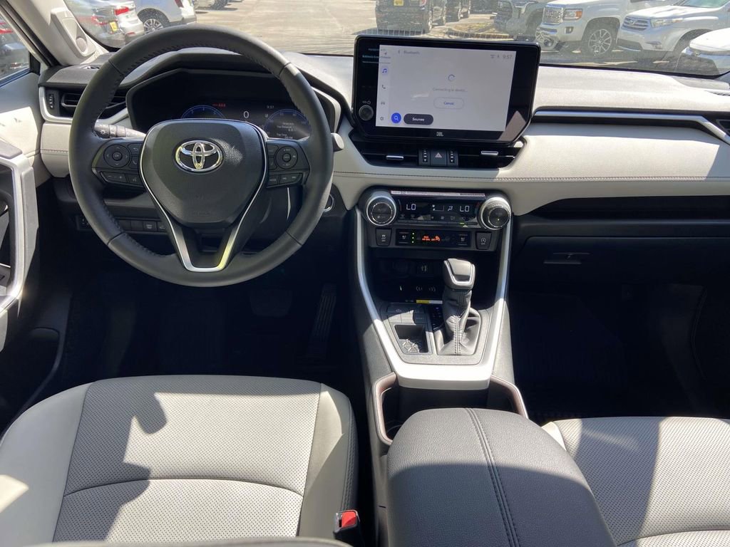 Used 2025 Toyota RAV4 Limited FWD image 10