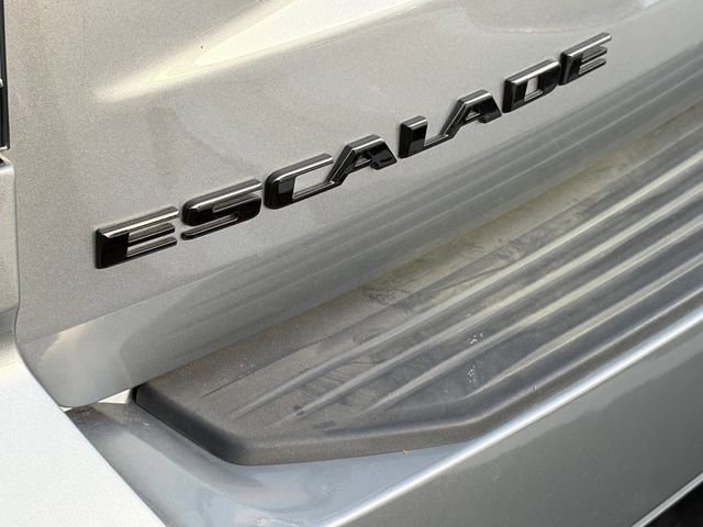 Used 2025 Cadillac Escalade Sport Platinum w/ LPO, ONYX Package AWD/4WD image 4