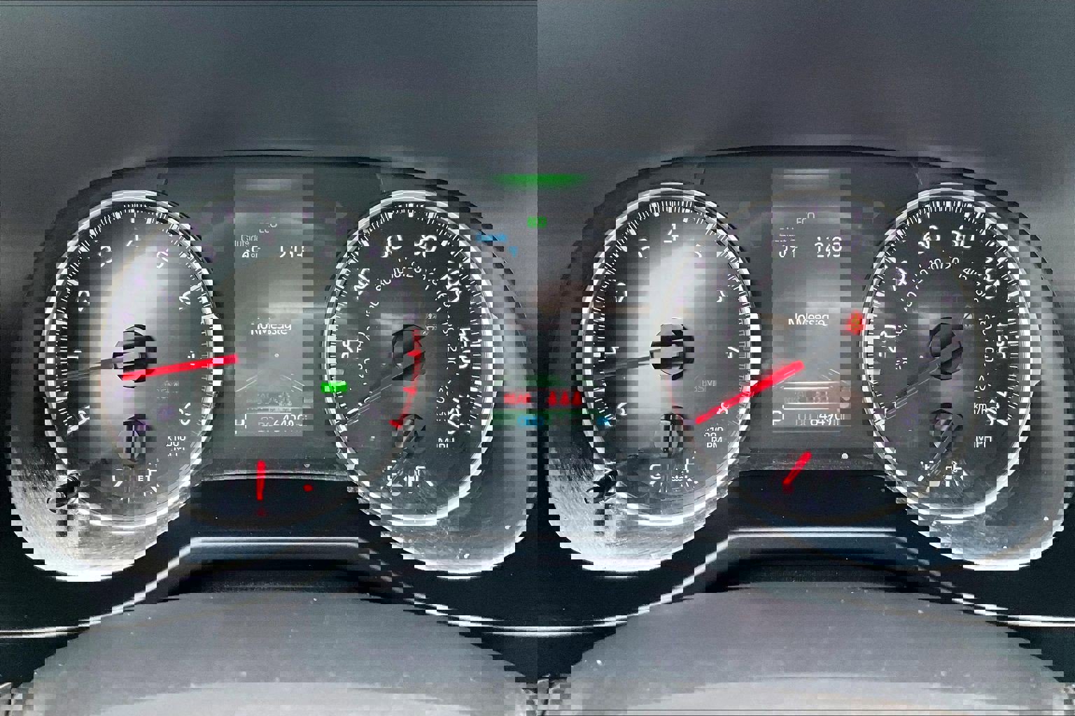 Used 2020 Toyota RAV4 XLE w/ Convenience Package image 19