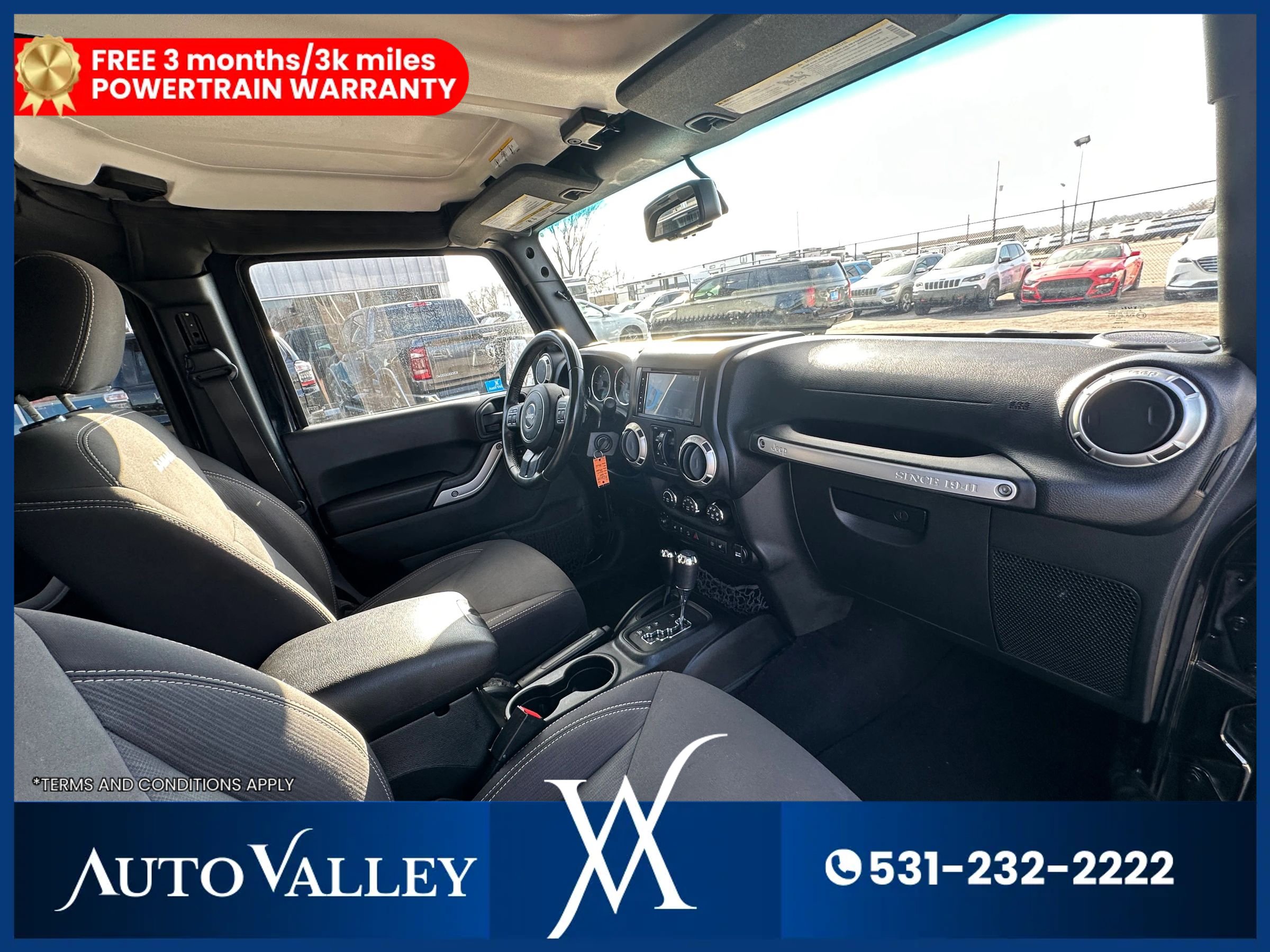 Used 2018 Jeep Wrangler Unlimited Sahara w/ Connectivity Group image 19