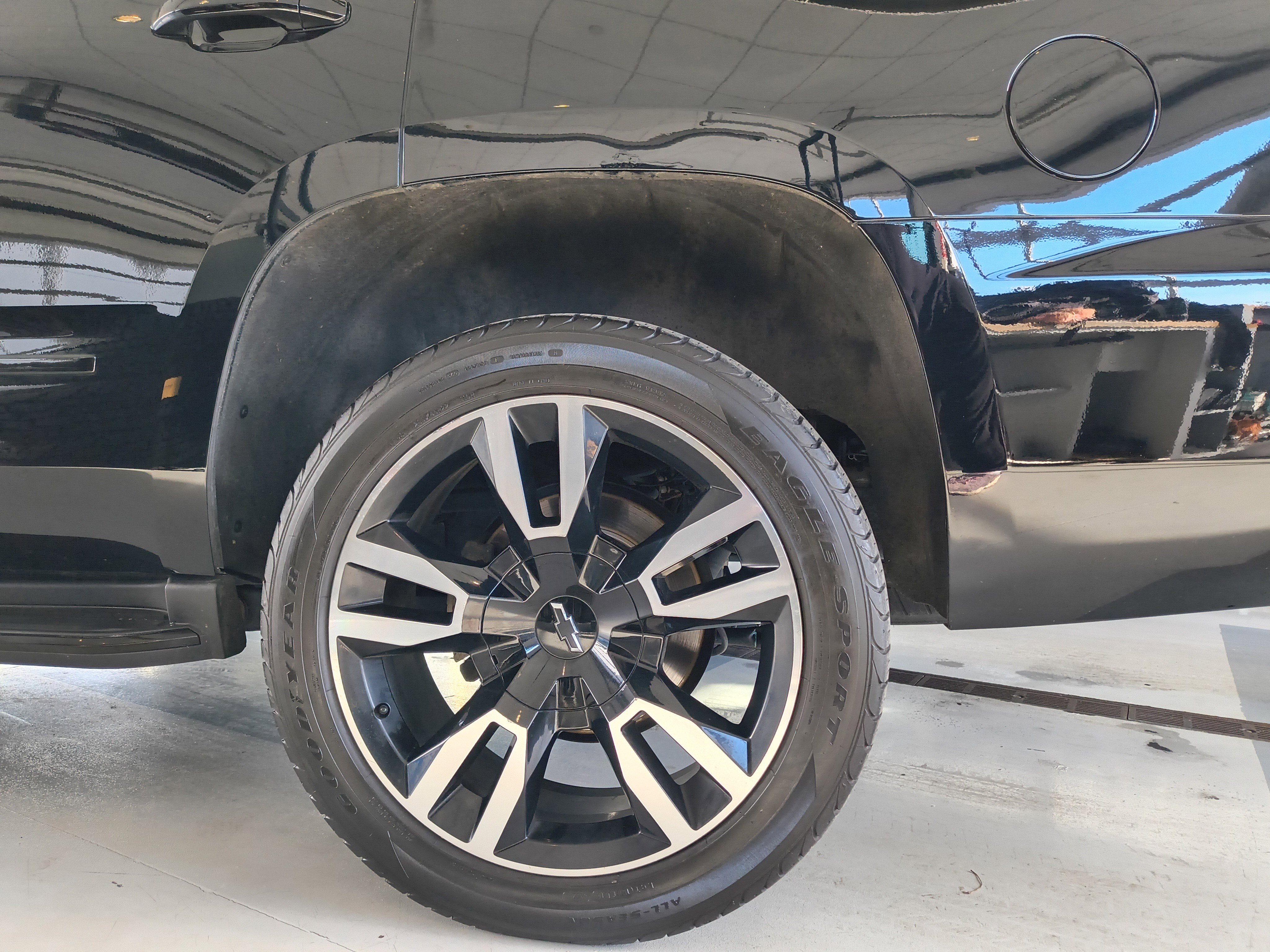 Used 2018 Chevrolet Tahoe Premier image 29