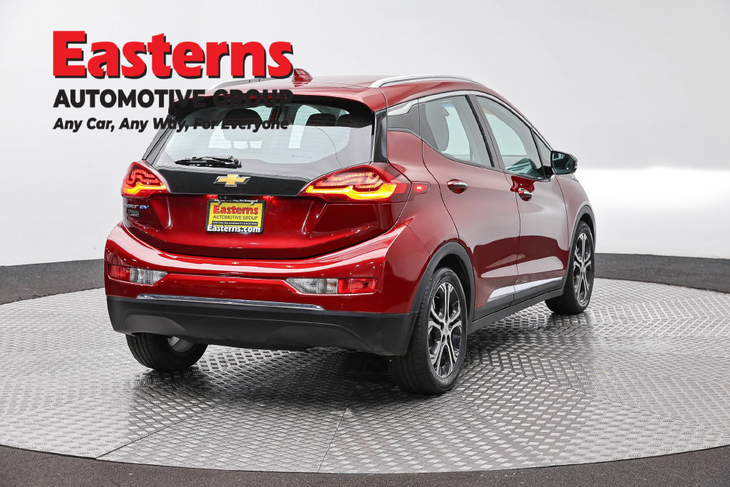 Used 2018 Chevrolet Bolt Premier w/ Driver Confidence II Package FWD image 6