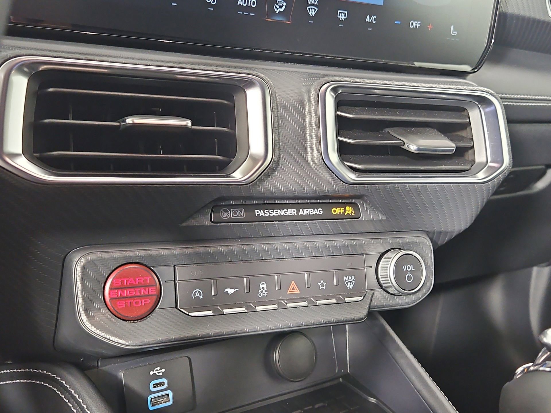 Used 2024 Ford Mustang GT Premium w/ GT Performance Package RWD image 28