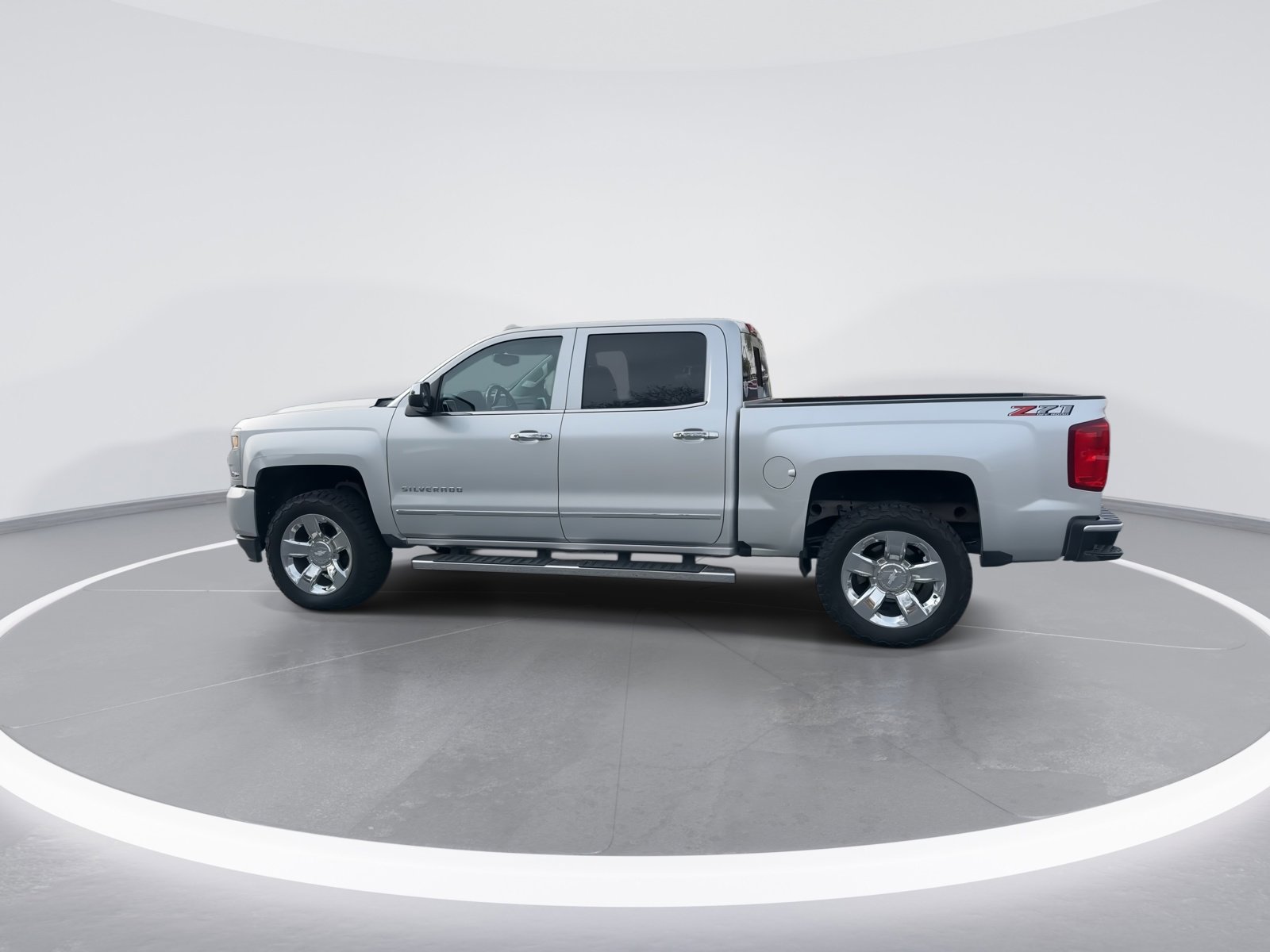 Used 2018 Chevrolet Silverado 1500 LTZ Z71 w/ LTZ Plus Package image 6