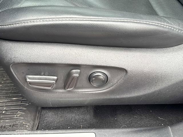 Used 2020 Toyota Highlander Limited image 22