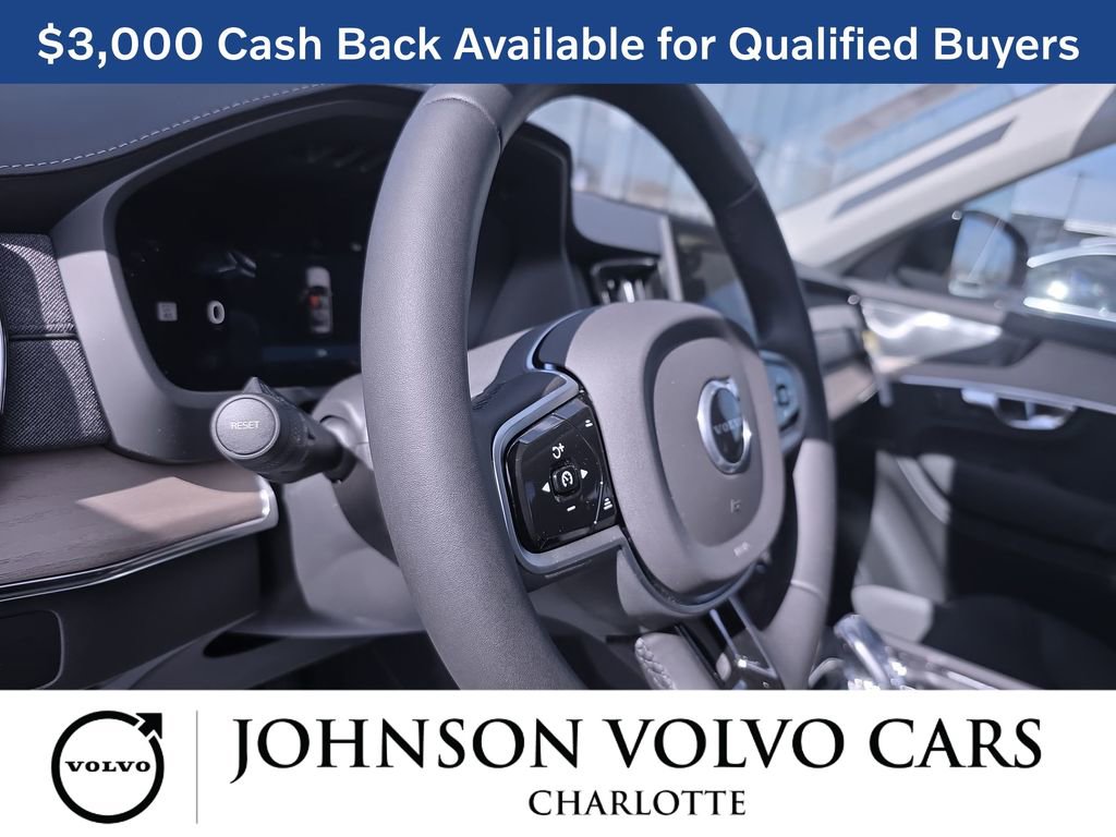 New 2026 Volvo XC90 B6 Plus w/ Protection Package Premier image 18