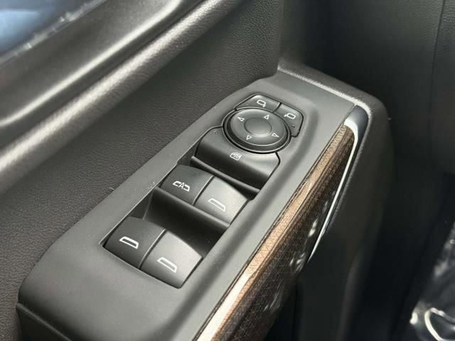 Used 2021 Chevrolet Silverado 1500 RST AWD/4WD image 17