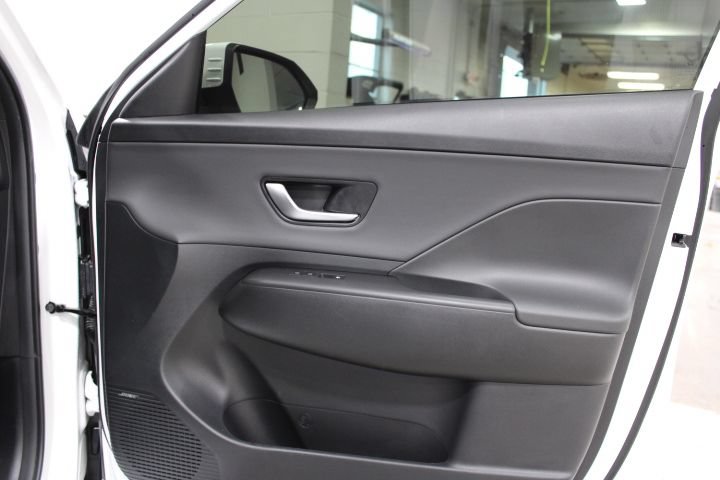 Used 2024 Hyundai Kona Limited FWD image 24