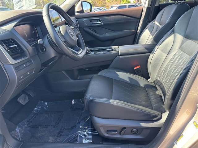 Used 2022 Nissan Rogue Platinum w/ Head-Up Display Package image 5