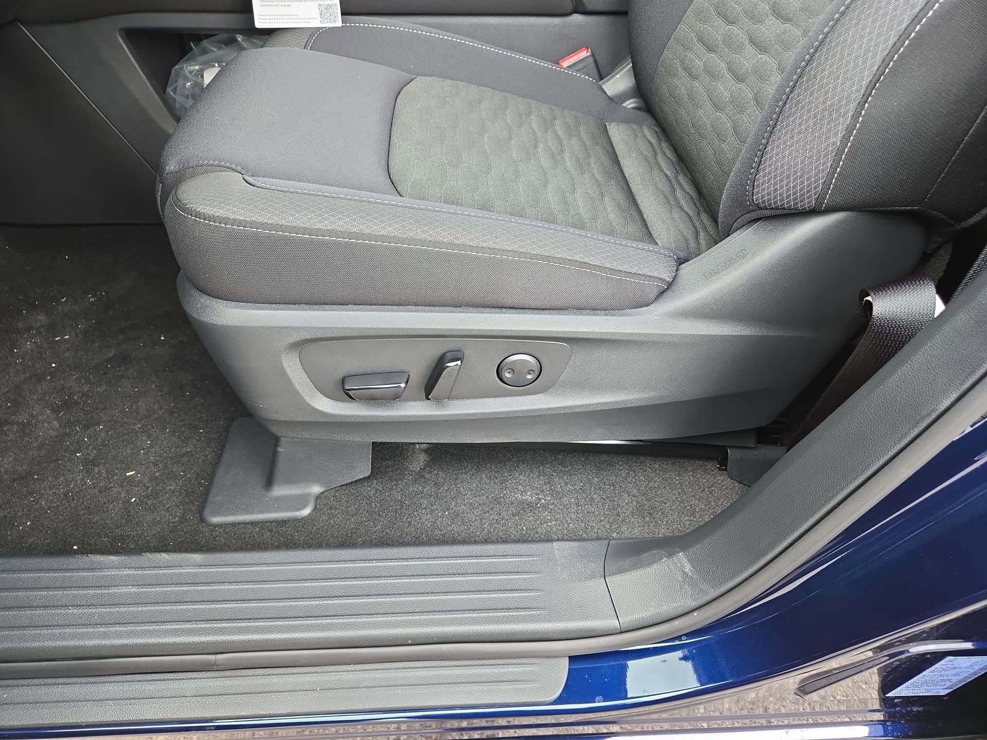 New 2026 Nissan Pathfinder SV AWD/4WD image 32