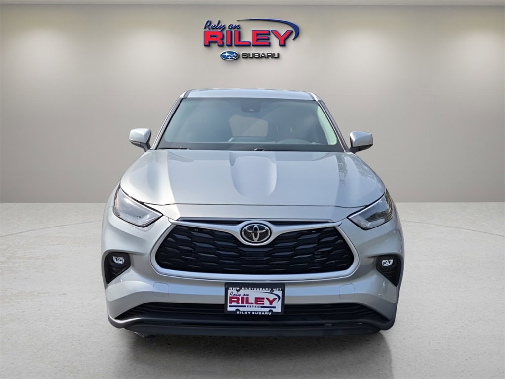 Used 2022 Toyota Highlander LE image 8