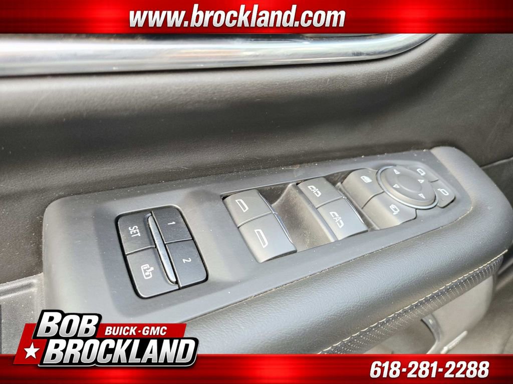 Used 2023 Chevrolet Suburban Premier image 40