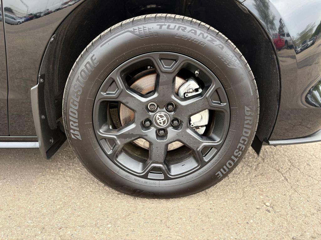 Used 2025 Toyota Sienna XLE Woodland Edition AWD/4WD image 26