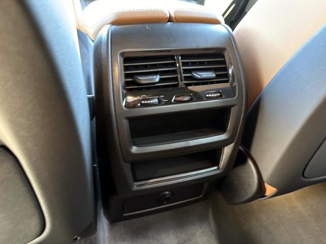 New 2026 BMW X6 xDrive40i w/ Premium Package image 16